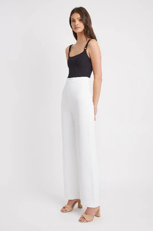 Nelly Pants Classic Pleated Pants