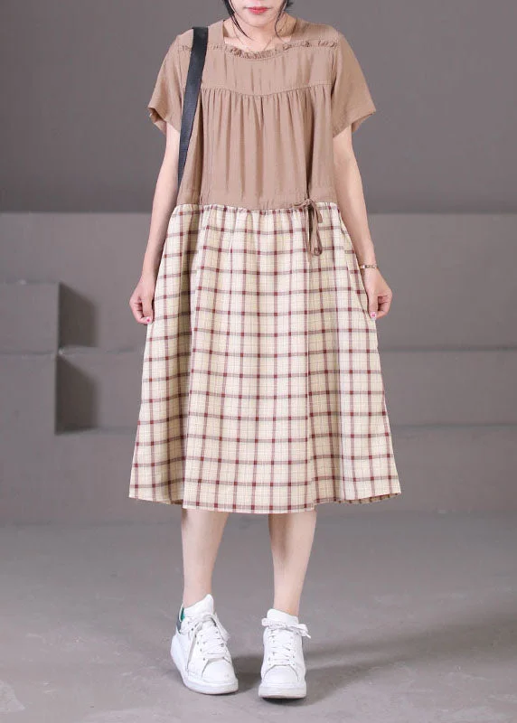 DIY Khaki Square Collar Wrinkled Ruffled Drawstring Plaid Maxi Dresses Short Sleeve Cozy Knit Maxi Dress DIY Khaki Square Collar Wrinkled Ruffled Drawstring Plaid Maxi Dresses Short Sleeve Cozy Knit Maxi Dress