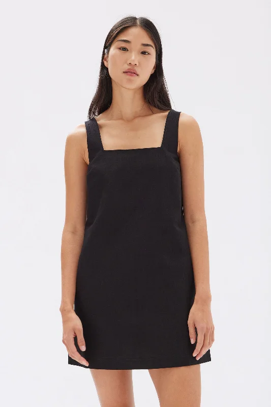 Alba Crepe Mini Dress Chic Halter Mini Dress