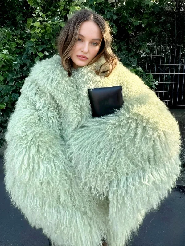 Oversized Plush Fur Coat For Women Elegant Soft Warm Long Sleeve Loose Jackets Winter Chic Street Outerwear ﻿ Knit Jacket Woven Jacket Fleece Jacket