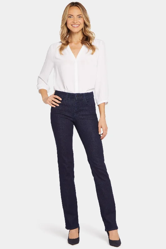 Marilyn Straight Jeans - Rinse Elegant Raw Hem Jeans