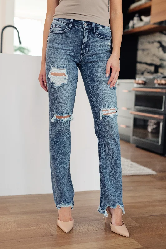 Judy Blue O'Hara Mid-Rise Destroyed Straight Jeans Fashionable Slim Fit Jeans
