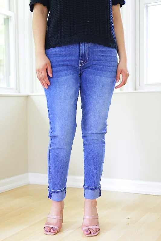 Petite Mid Rise Skinny Jeans (Medium Wash) Comfortable Jogger Style Jeans