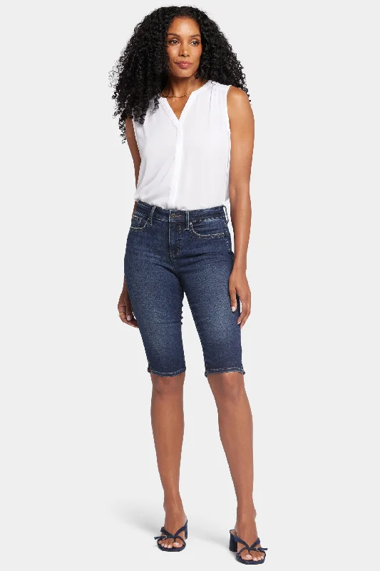 Sophie Bike Capri Jeans In Petite - Lotus Gardens Comfortable Straight-Legged Denim
