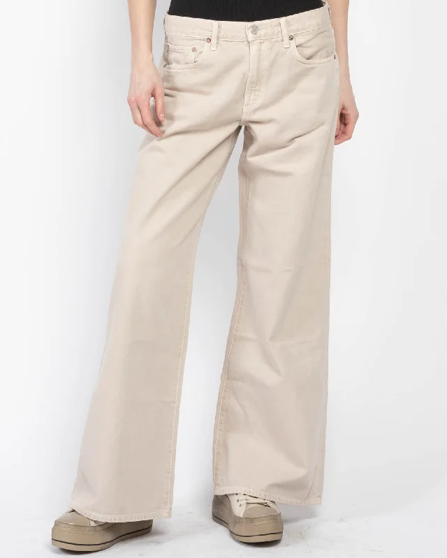 Clara Jeans Stylish Shredded Denim Jeans
