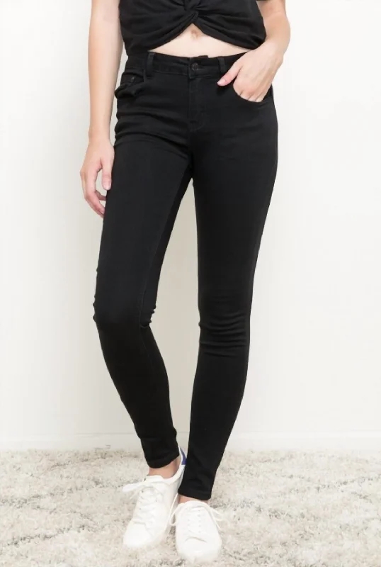 Stretchy Skinny Jeans In Black Elegant Tapered Leg Denim